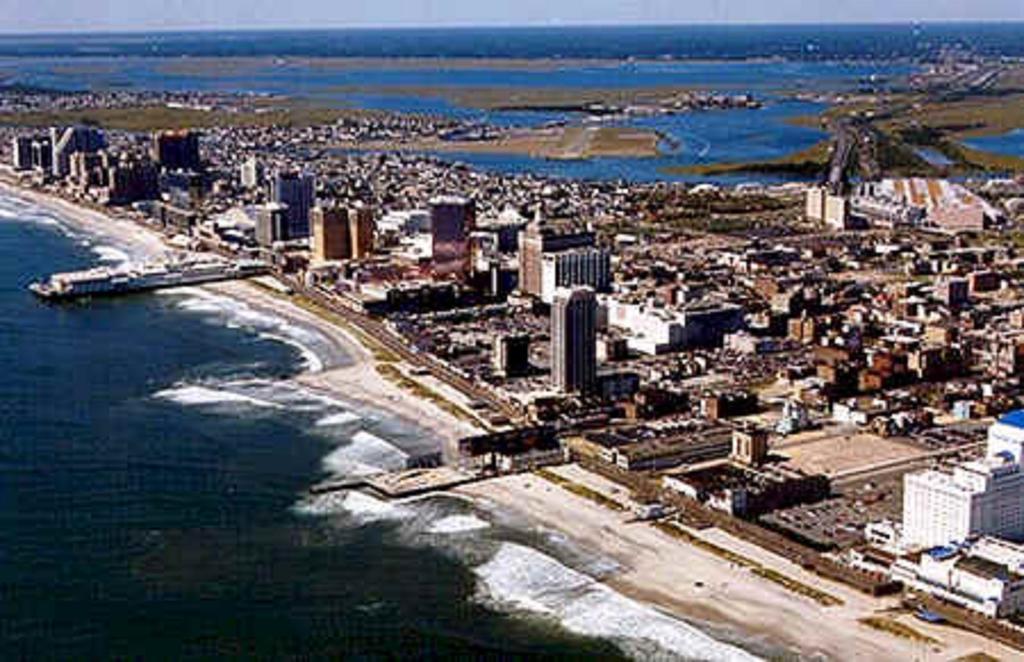 Madison Hotel Boardwalk Atlantic City Exterior photo