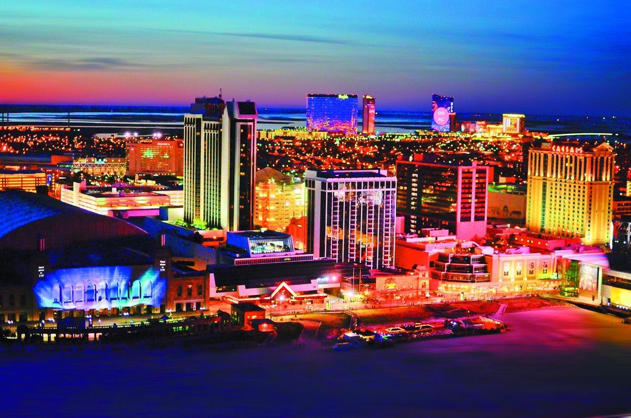 Madison Hotel Boardwalk Atlantic City Exterior photo