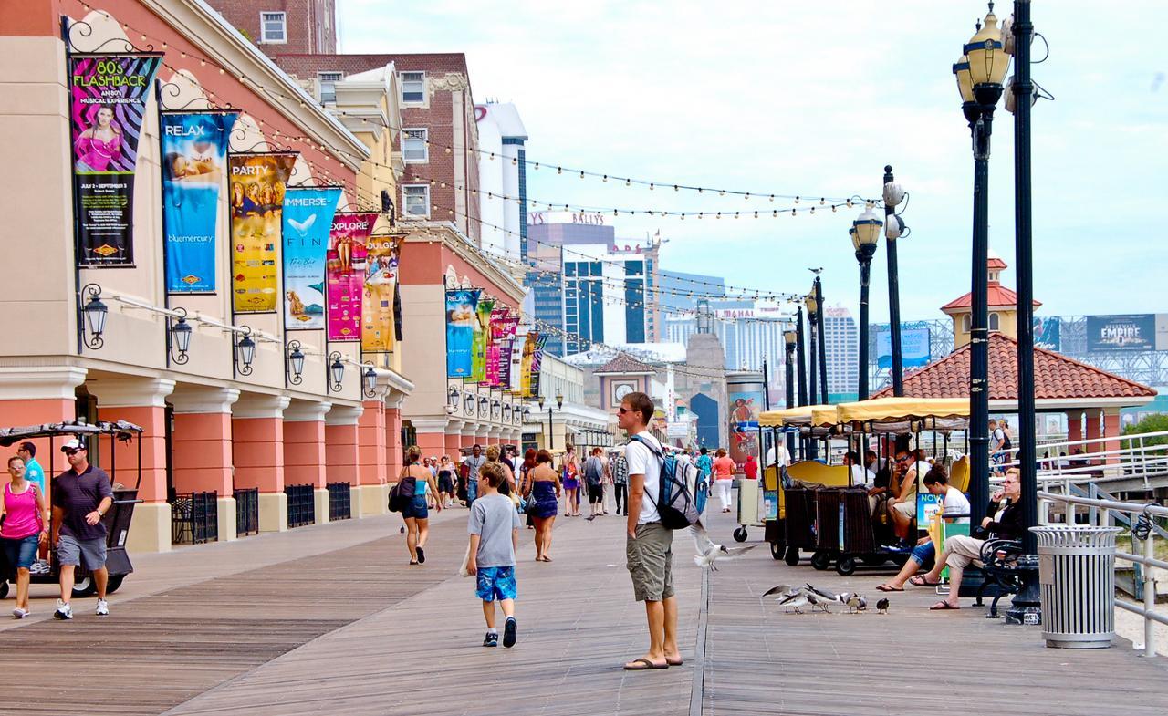 Madison Hotel Boardwalk Atlantic City Exterior photo