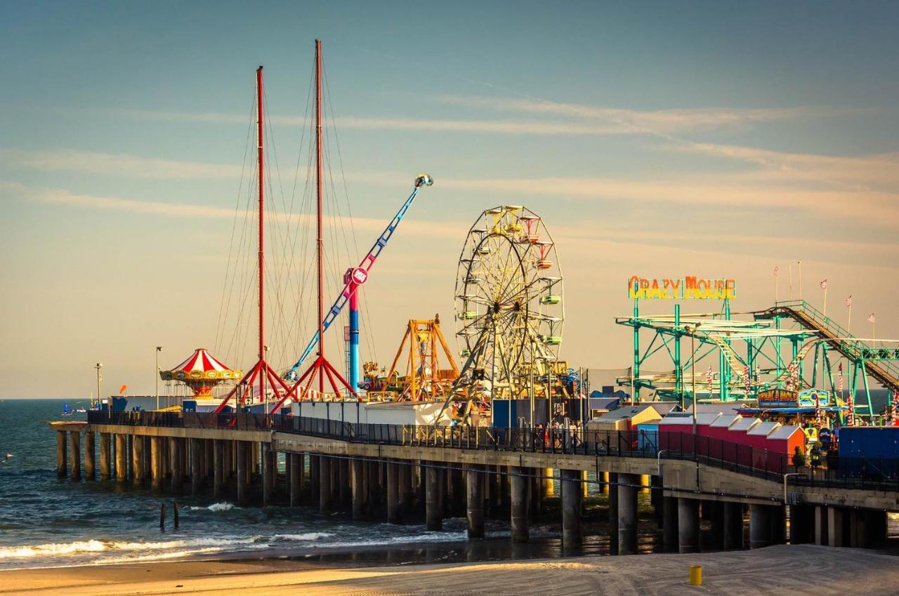 Madison Hotel Boardwalk Atlantic City Exterior photo